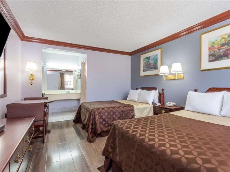 Rodeway Inn San Bernardino & Redlands Ngoại thất bức ảnh
