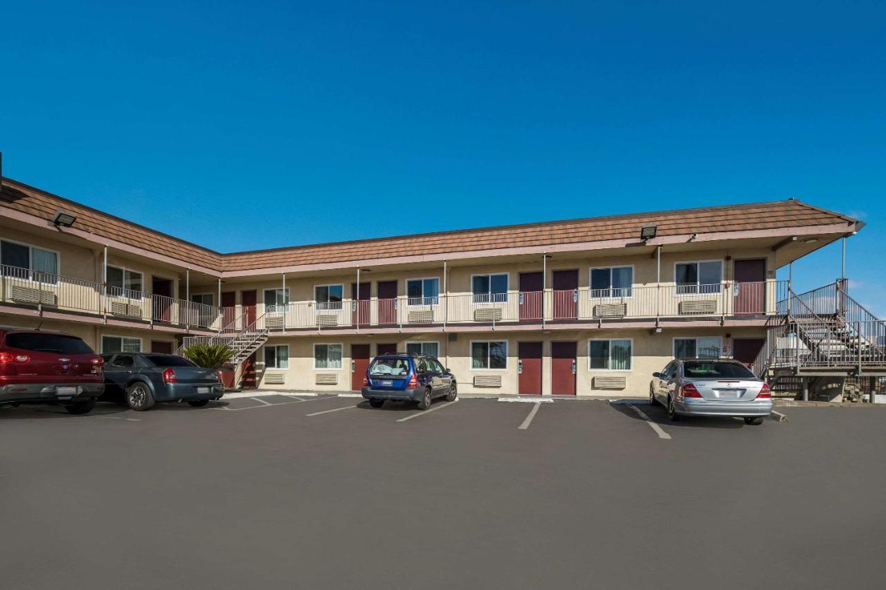 Rodeway Inn San Bernardino & Redlands Ngoại thất bức ảnh